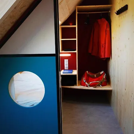 Skylodge De Piau-engaly ホステル *
