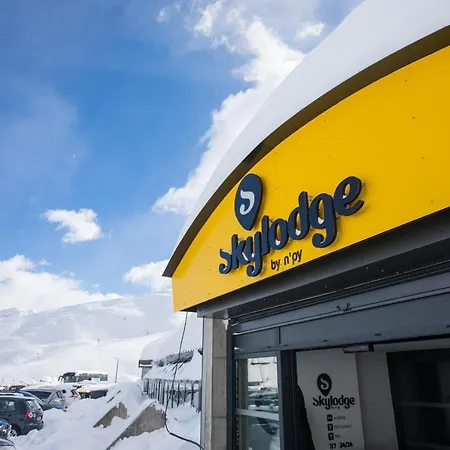 Skylodge De Piau-engaly ホステル *