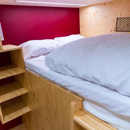 Vandrerhjem Skylodge De Piau-engaly *